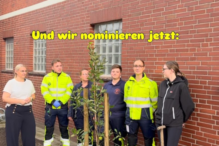 Der Rettungsdienst Cuxland hat die Baumchallange gemeistert und neue Unternehmen nominiert.